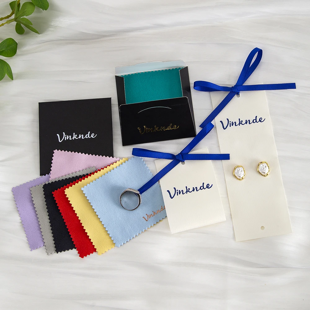 Custom Logo Cotton Fabric Foldover Jewelry Cards Clothing Label Hang Tags with Silver Polishing Cloth Individual Paper Package
Custom Logo Cotton Fabric Foldover Jewelry Cards Clothing Label Hang Tags with Silver Polishing Cloth Individual Paper Package