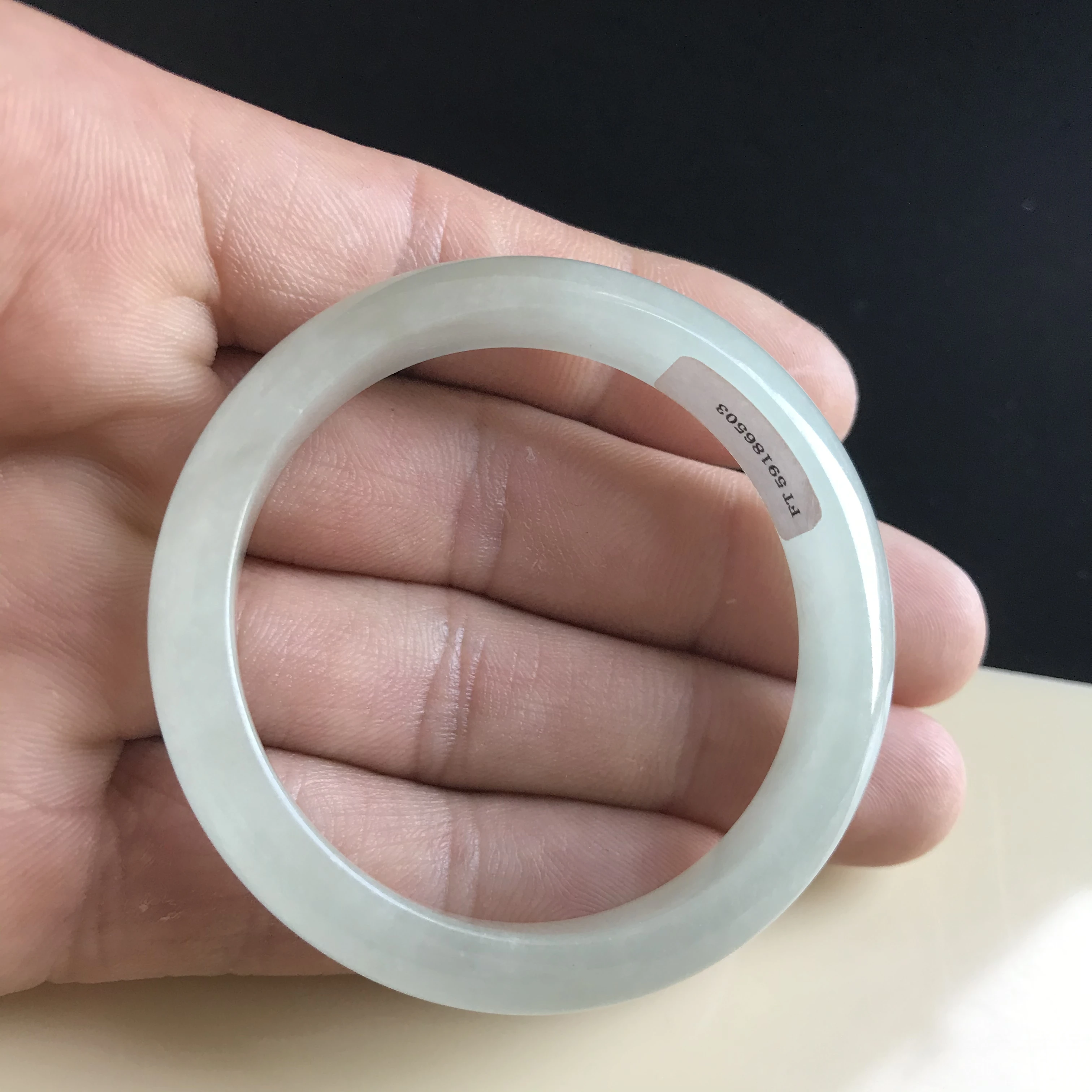 Burma 100%Genuine High-end Jadeite Bracelet Jewelry Jade Bangles For Women 51mm (With Certificate)
Burma 100%Genuine High-end Jadeite Bracelet Jewelry Jade Bangles For Women 51mm (With Certificate)