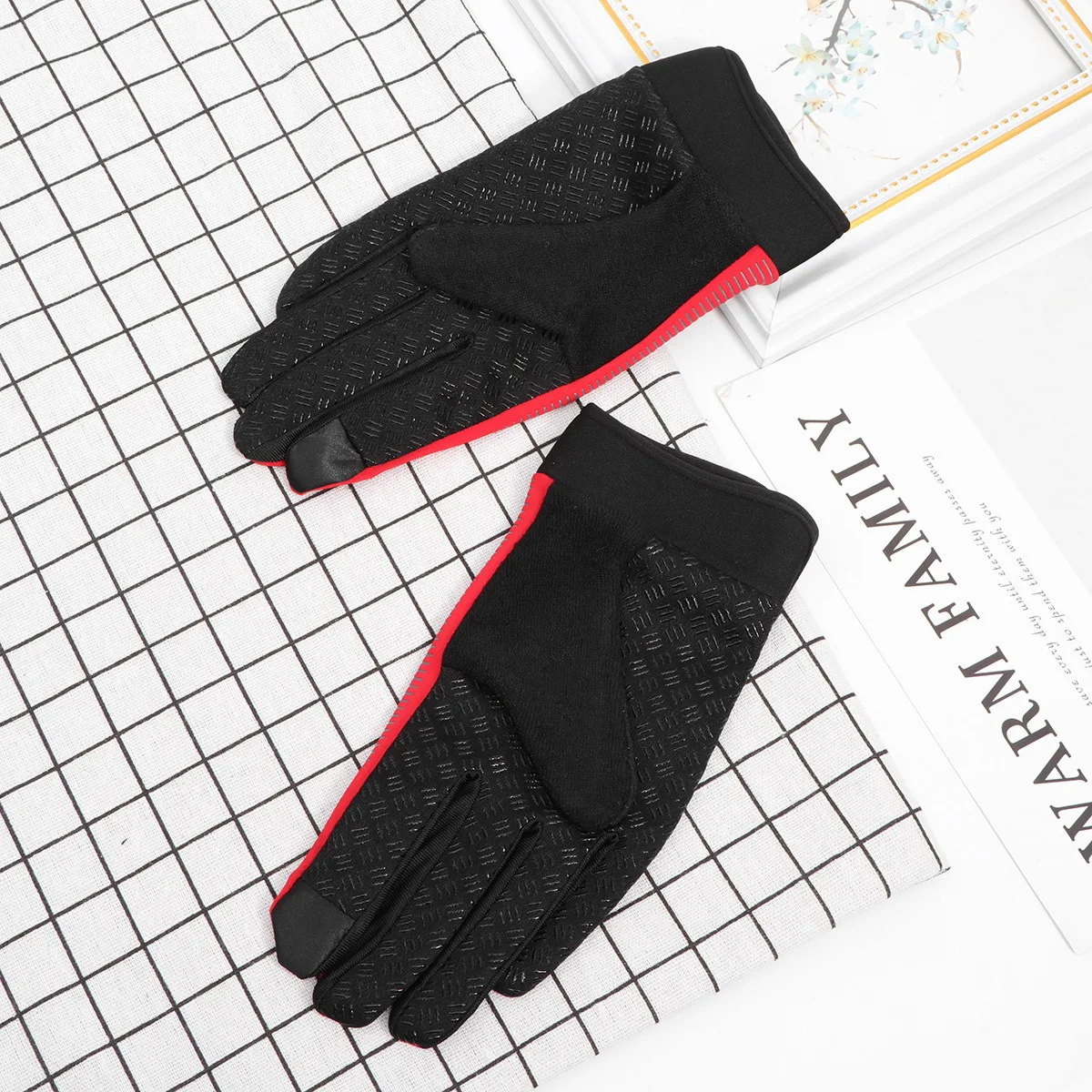 1Pair Sun Protection Ice Silk Gloves Anti-Scratch Non-Slip For Diving Snorkeling Fishing Kayaking Canoeing Swimming Riding Water
1Pair Sun Protection Ice Silk Gloves Anti-Scratch Non-Slip For Diving Snorkeling Fishing Kayaking Canoeing Swimming Riding Water