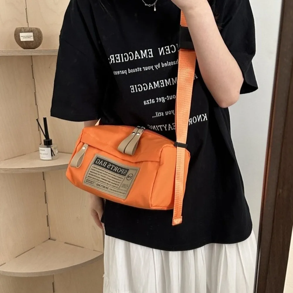 Lightweight Oxford Crossbody Bag Adjustable Multi-pocket Single Shoulder Pillow Bag Korean Style Solid Color Messenger Bag
Lightweight Oxford Crossbody Bag Adjustable Multi-pocket Single Shoulder Pillow Bag Korean Style Solid Color Messenger Bag