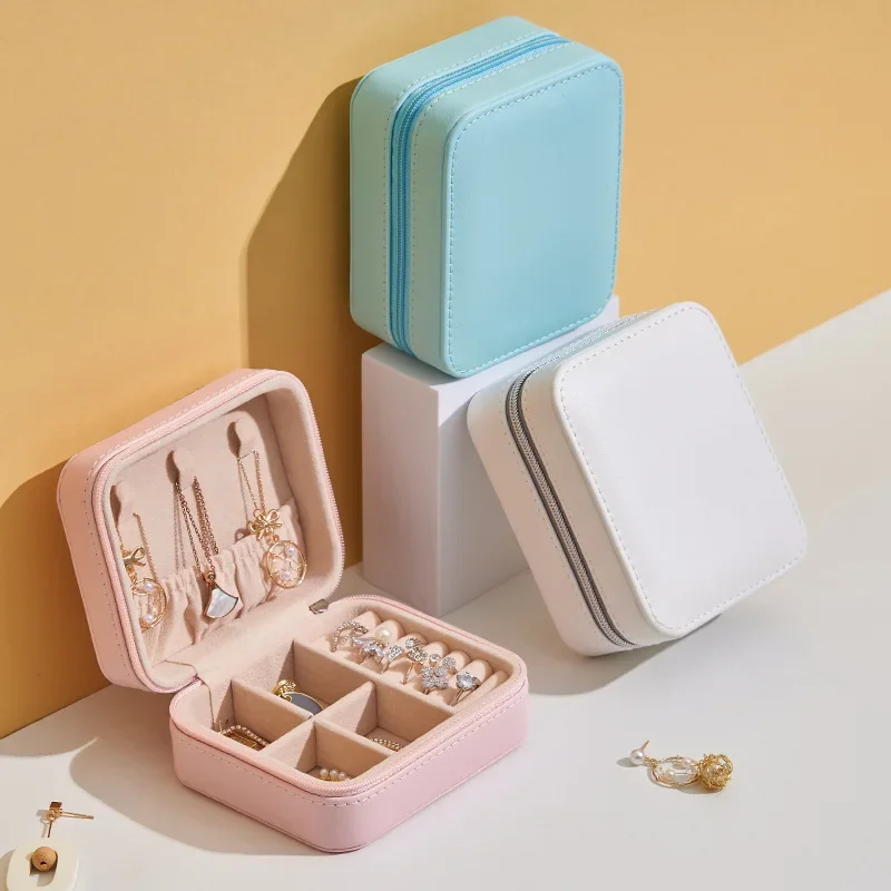 Portable Mini Jewelry Storage Box Travel Organizer Jewelry Case Leather Storage Earrings Necklace Ring Jewelry Organizer Display
Portable Mini Jewelry Storage Box Travel Organizer Jewelry Case Leather Storage Earrings Necklace Ring Jewelry Organizer Display
