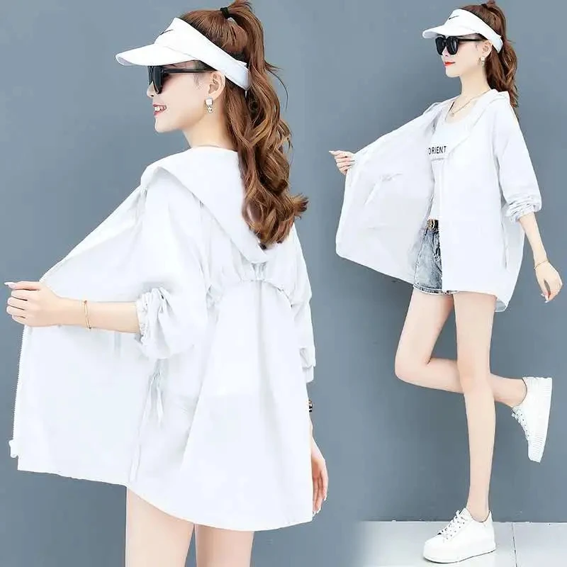 Summer Fashion Ice Silk Sun Protection Clothes Women Korean Hooded Long Sleeve Short Jacket Shawl Breathable Coat Ladies H2251
Summer Fashion Ice Silk Sun Protection Clothes Women Korean Hooded Long Sleeve Short Jacket Shawl Breathable Coat Ladies H2251