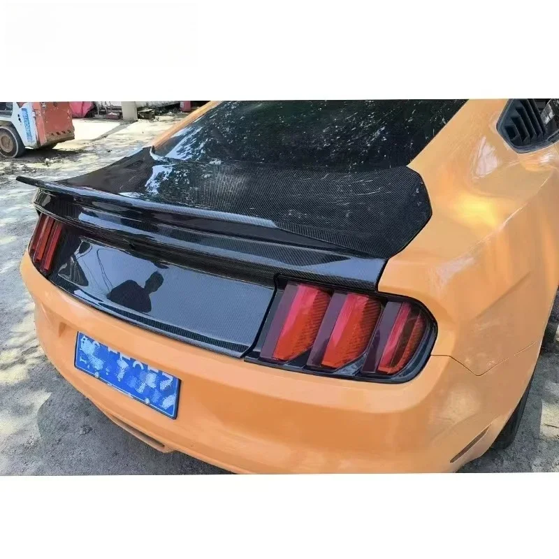 Resistant to Yellow and Foggy Carbon Fiber Mustang Trunk Boot Lid with Ducktail Spoiler 2015-2023
Resistant to Yellow and Foggy Carbon Fiber Mustang Trunk Boot Lid with Ducktail Spoiler 2015-2023