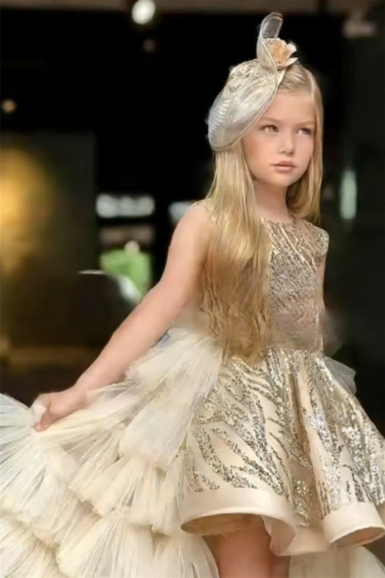 Customized Flower Girl Dress For Wedding Bowknot Tiered Glitter Beading Sleeveless Luxury Kids Birthday First Communion Gown
Customized Flower Girl Dress For Wedding Bowknot Tiered Glitter Beading Sleeveless Luxury Kids Birthday First Communion Gown
