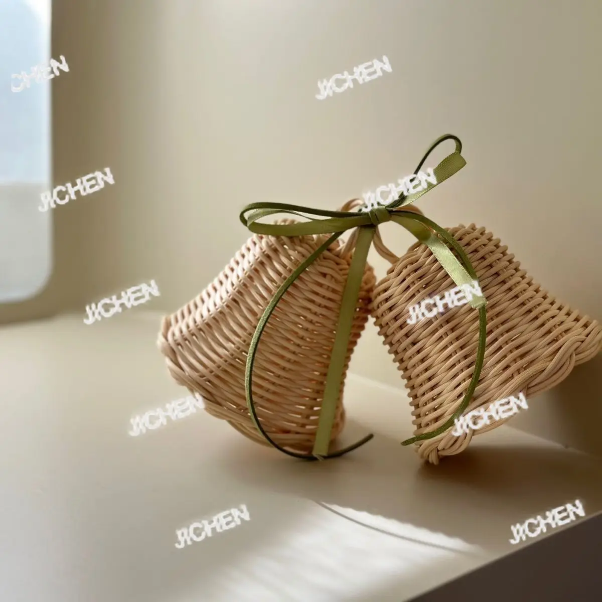 JCTRattan Подвеска-колокольчик ручной работы Подвеска-колокольчик Украшение дома Ротанговый колокольчик
JCTRattan Подвеска-колокольчик ручной работы Подвеска-колокольчик Украшение дома Ротанговый колокольчик