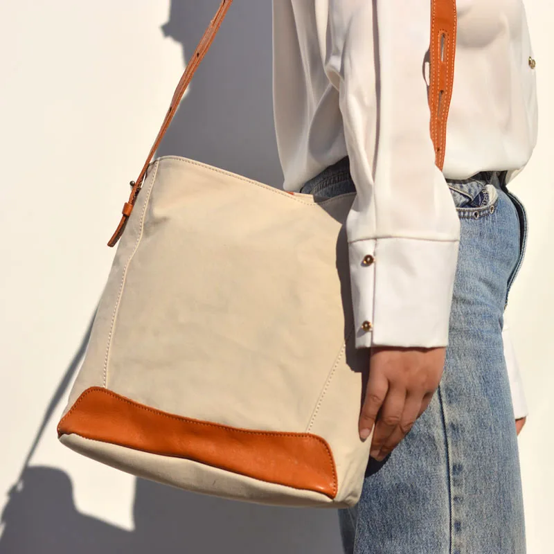 AETOO Original canvas Tote bag Women's Japan and South Korea all match color leather canvas bag large capacity casual crossbody
AETOO Original canvas Tote bag Women's Japan and South Korea all match color leather canvas bag large capacity casual crossbody