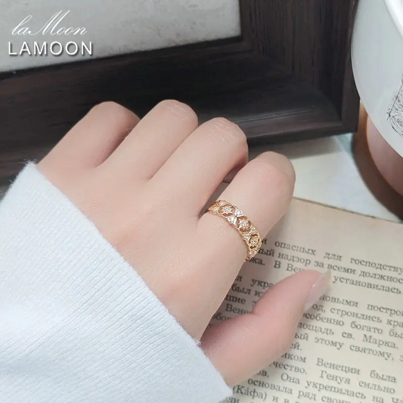 LAMOON Роскошное обручальное кольцо для женщин, ажурная кружевная форма, стерлинговое серебро 925 пробы, позолоченные ювелирные аксессуары
LAMOON Роскошное обручальное кольцо для женщин, ажурная кружевная форма, стерлинговое серебро 925 пробы, позолоченные ювелирные аксессуары
