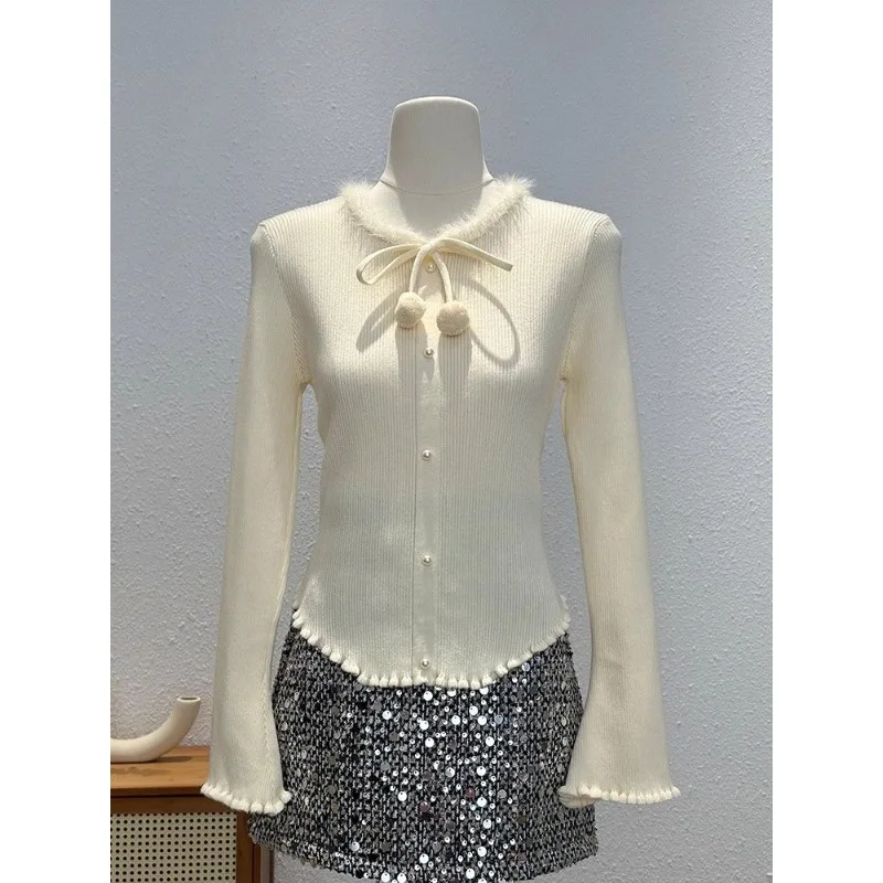 Французский милый стильный свитер с воротником-бабочкой и грибковыми краями для женщин, ранний осенний тонкий свитер с длинными рукавами, топ
Французский милый стильный свитер с воротником-бабочкой и грибковыми краями для женщин, ранний осенний тонкий свитер с длинными рукавами, топ