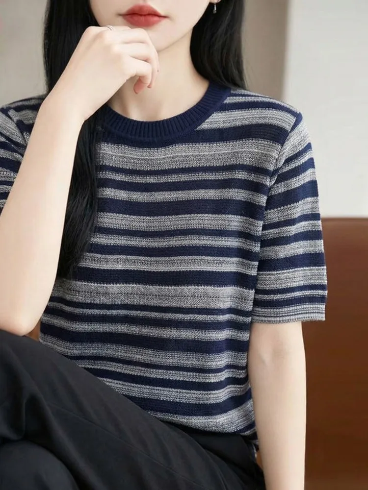Retro Grey Blue Ice Silk Stripe Short Sleeve Women's Knitted Summer Thin round Neck Loose Slimming Lazy Style Top
Retro Grey Blue Ice Silk Stripe Short Sleeve Women's Knitted Summer Thin round Neck Loose Slimming Lazy Style Top