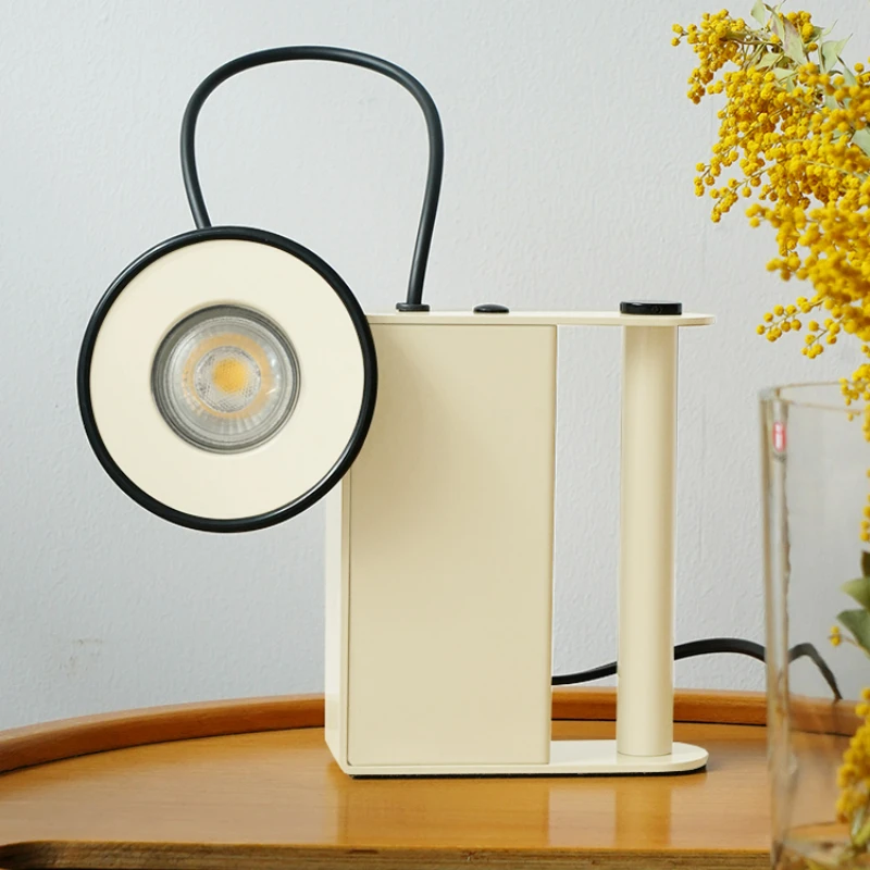 Italy Designer Minibox Retro Table Lamp for Bedroom Desk Study Reading Living Room Aesthetic Room Decor Wall Lighting Appliance
Italy Designer Minibox Retro Table Lamp for Bedroom Desk Study Reading Living Room Aesthetic Room Decor Wall Lighting Appliance