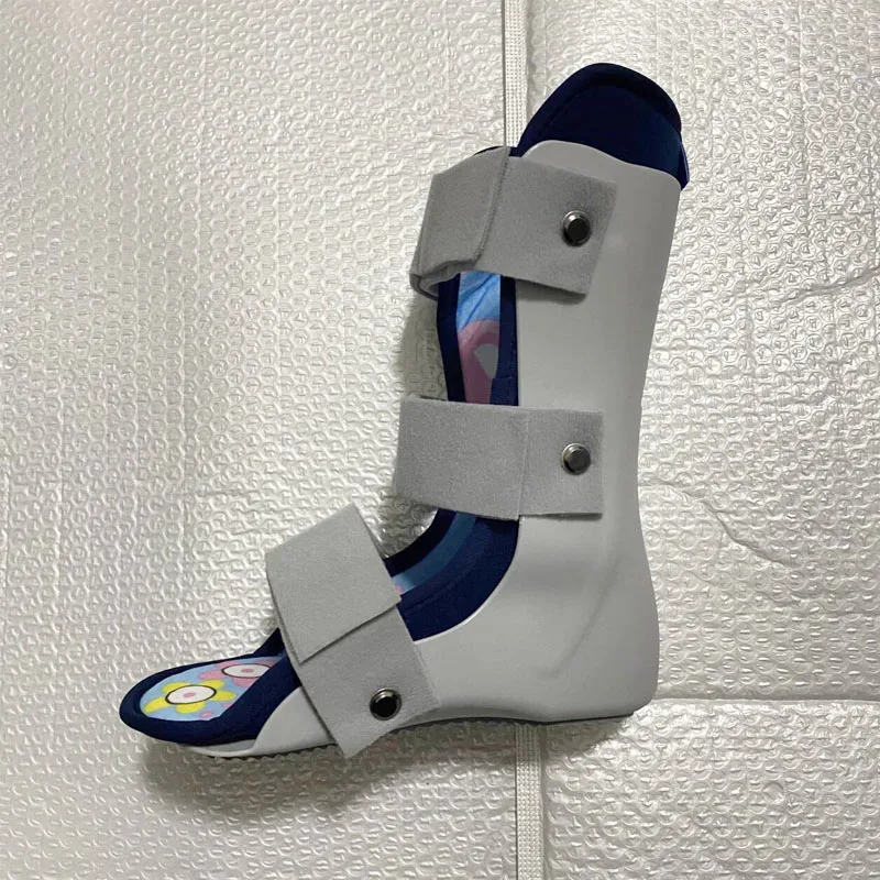 1 шт. регулируемый детский бандаж для фиксации перелома лодыжки сустава-ортез для лодыжки стопы-для облегчения боли в ногах
1 шт. регулируемый детский бандаж для фиксации перелома лодыжки сустава-ортез для лодыжки стопы-для облегчения боли в ногах