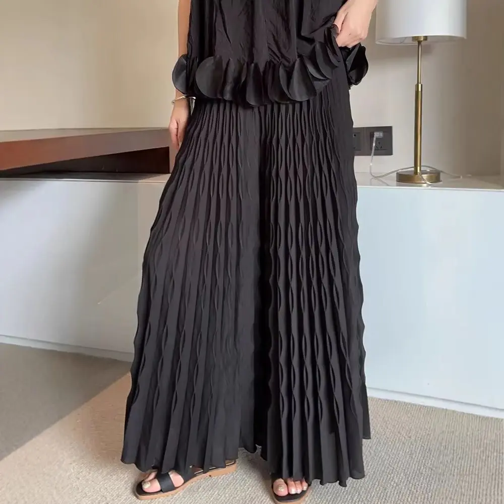 Miyake Pleated Pants 2025 Summer New Solid Elastic Waist Wide Leg Trousers Women Plus Size Design Pleated Elastic Loose Trousers
Miyake Pleated Pants 2025 Summer New Solid Elastic Waist Wide Leg Trousers Women Plus Size Design Pleated Elastic Loose Trousers