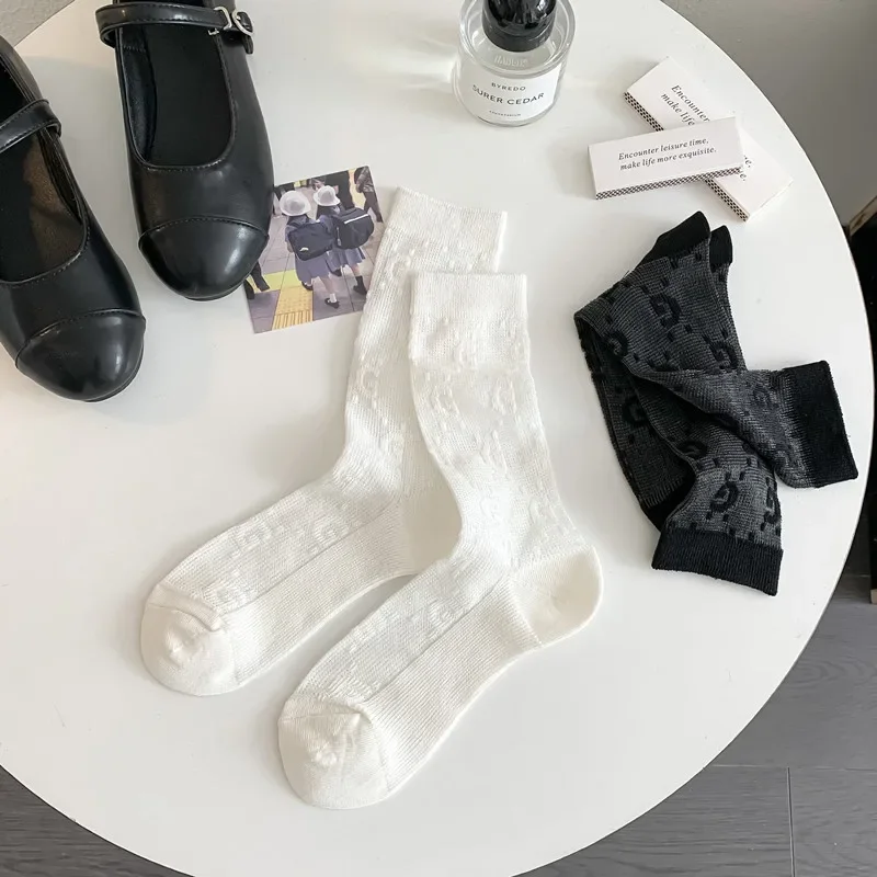 Trendy Women's Mid-Length Double Needle Thin Breathable Socks Spring/Summer Korean Edition Base Long Socks for Comfort
Trendy Women's Mid-Length Double Needle Thin Breathable Socks Spring/Summer Korean Edition Base Long Socks for Comfort