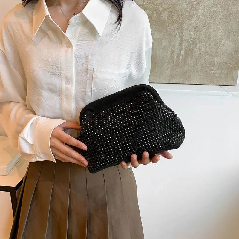 Fashion Diamonds Handbags Women Luxury Korean Black Evening Party Hobo Bags 2024 New Autumn Winter High-quality Trend Handbag
Fashion Diamonds Handbags Women Luxury Korean Black Evening Party Hobo Bags 2024 New Autumn Winter High-quality Trend Handbag