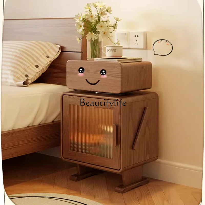 Solid wood bedside table, bedroom with lamp, living room creative robot bedside table
Solid wood bedside table, bedroom with lamp, living room creative robot bedside table