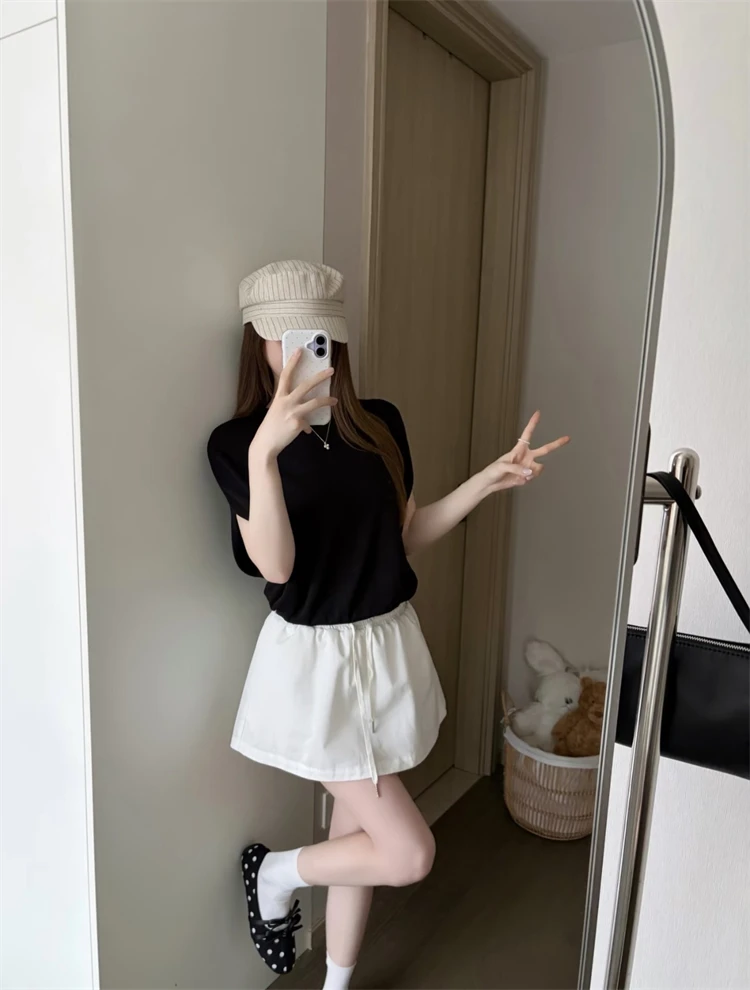 Fashionable Pure Color Short Sleeve T-Shirt And Half-length Drawstring Skirt Two-piece Set for Women Summer Season High Waist
Fashionable Pure Color Short Sleeve T-Shirt And Half-length Drawstring Skirt Two-piece Set for Women Summer Season High Waist