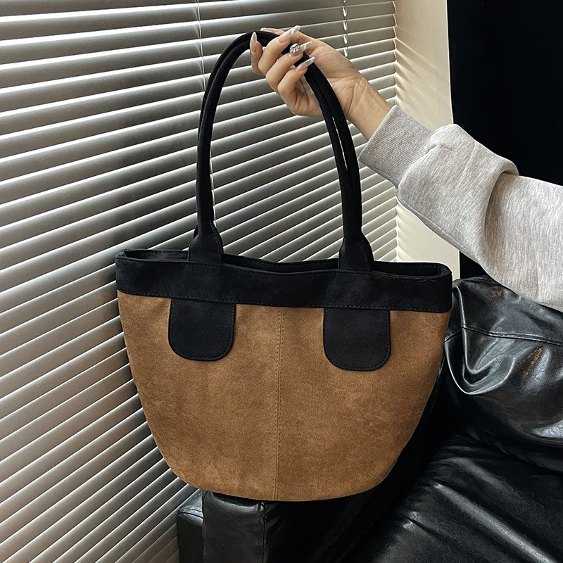 New Korean Retro Handbag Women's Matte Texture Shoulder Underarm Bag Niche Versatile
New Korean Retro Handbag Women's Matte Texture Shoulder Underarm Bag Niche Versatile