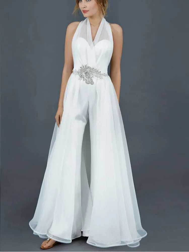 White Beaded Backless Halter Neck Crystals Wedding Guest Evening Prom Dresses for Bride Special Summer 2023
White Beaded Backless Halter Neck Crystals Wedding Guest Evening Prom Dresses for Bride Special Summer 2023