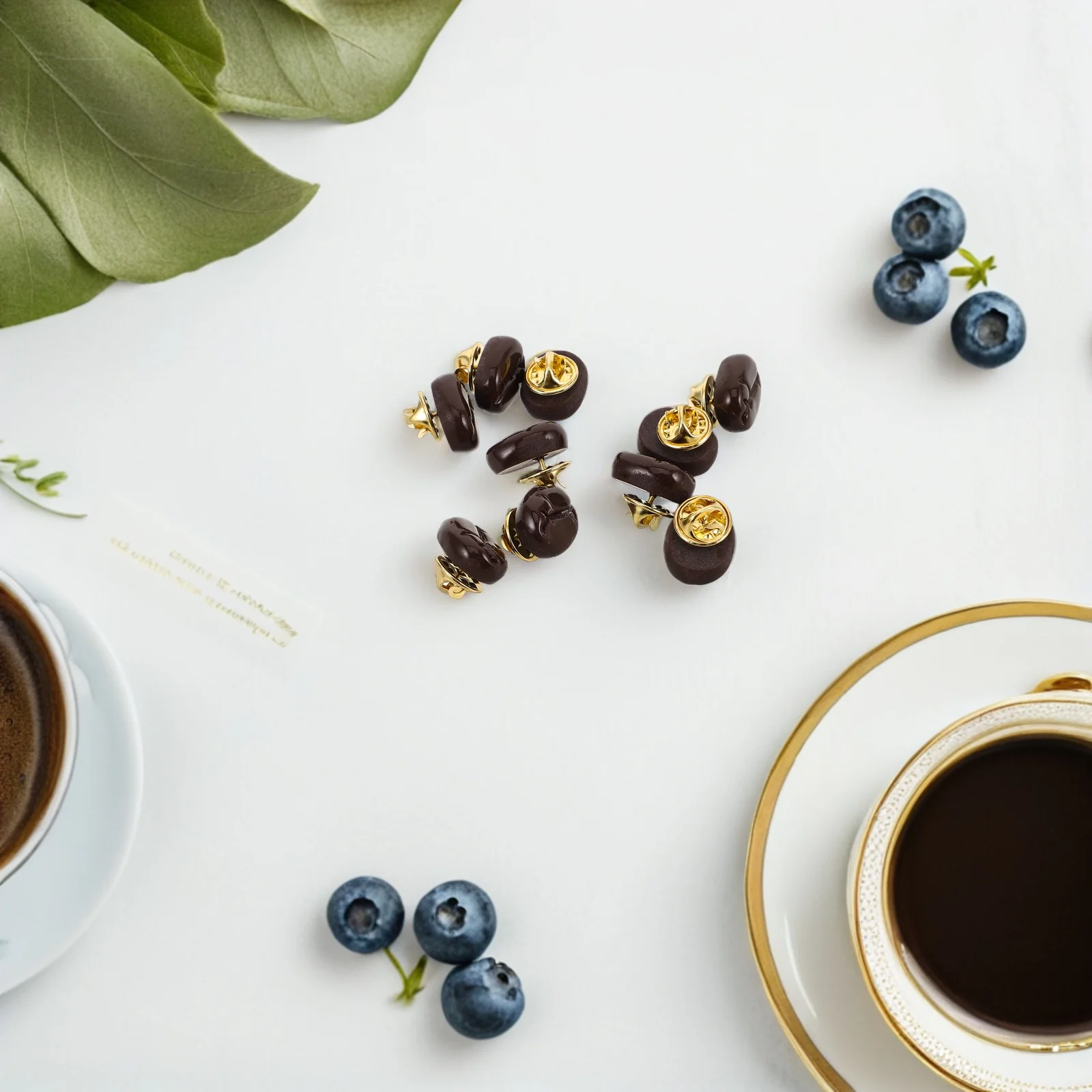 10Pcs Cute Coffee Bean Brooch Realistic Resin Lapel Pins for Clothing Bags Hats Cafe Work Decoration Coffee Lover Pins
10Pcs Cute Coffee Bean Brooch Realistic Resin Lapel Pins for Clothing Bags Hats Cafe Work Decoration Coffee Lover Pins