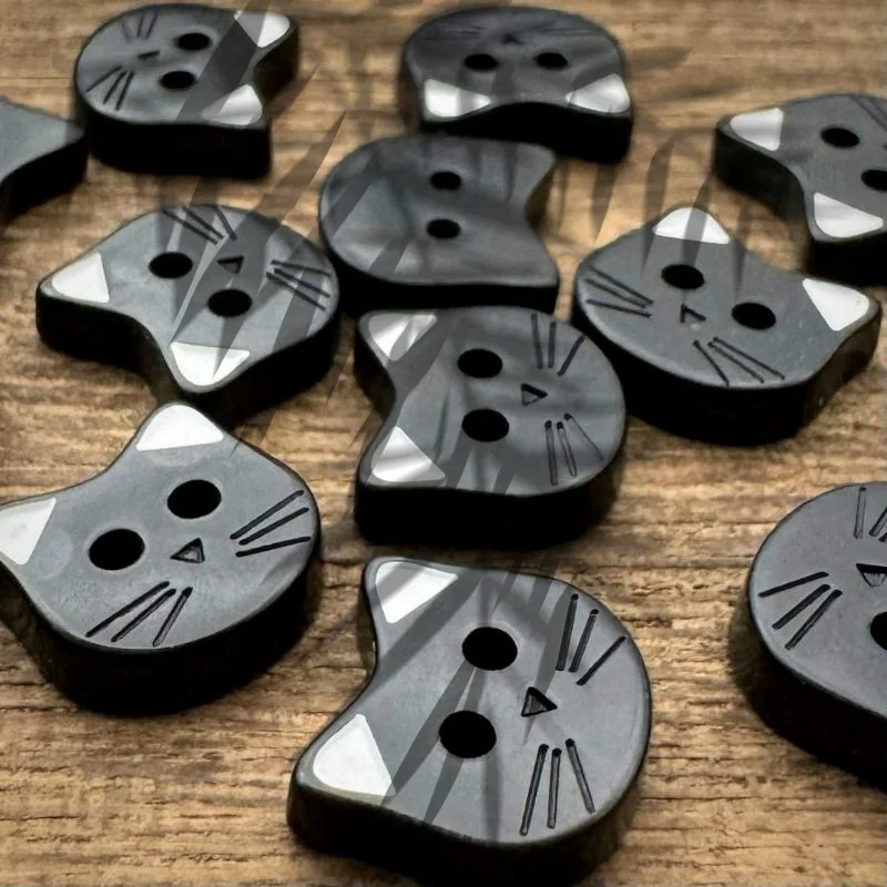 【Новинка】10 шт. декоративные застежки для одежды, милые пуговицы с мультяшным котом и ушками, пуговицы из смолы «сделай сам», для шитья и рукоделия
【Новинка】10 шт. декоративные застежки для одежды, милые пуговицы с мультяшным котом и ушками, пуговицы из смолы «сделай сам», для шитья и рукоделия