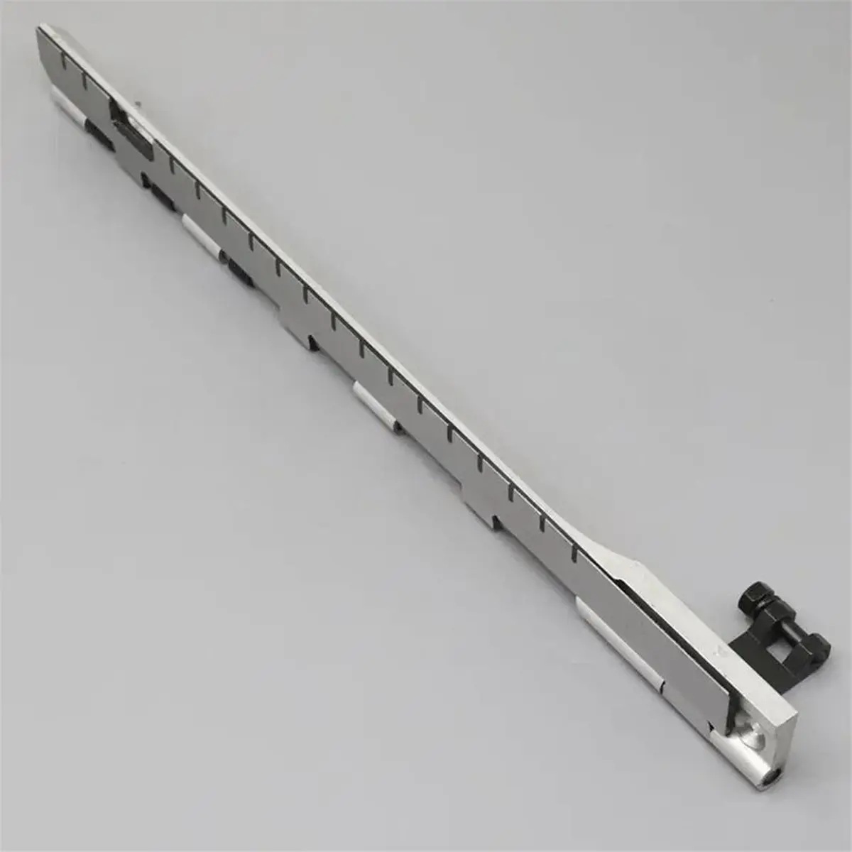 2026 New High Quality T-1304F Grab Strip 10x15 T-Flat 353MM T-1304 for Heidelberg
2026 New High Quality T-1304F Grab Strip 10x15 T-Flat 353MM T-1304 for Heidelberg