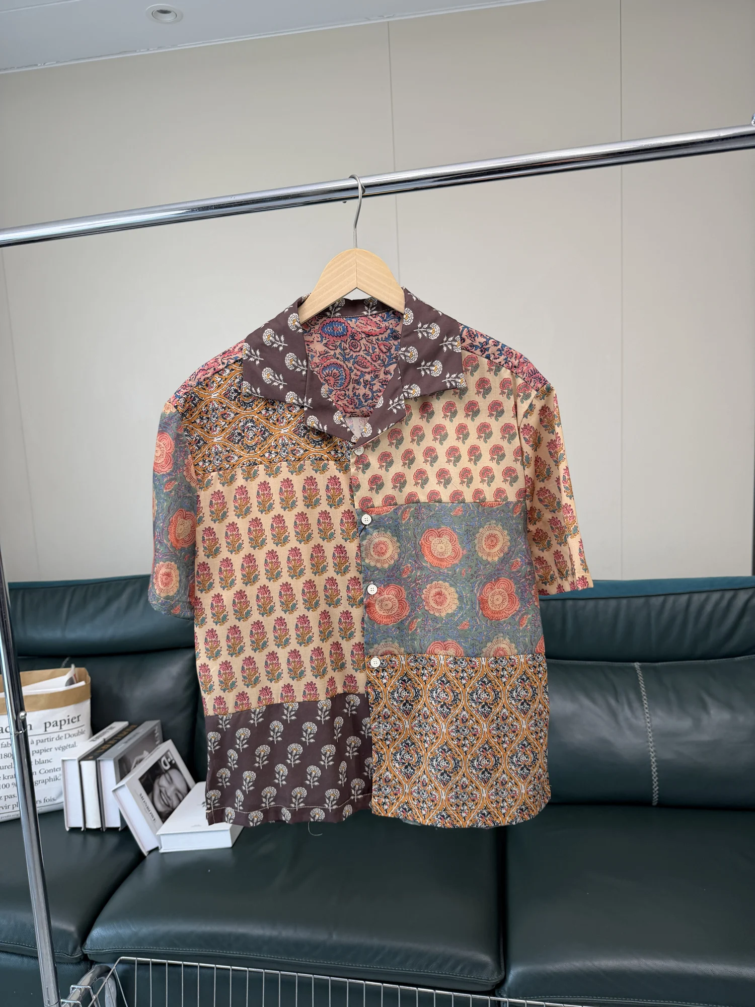 Comfortable Breathable Men's Summer Shirt Loose Short Sleeve Patchwork Print Skin-friendly Fashion Urban Style Casual Flip Co...
Comfortable Breathable Men's Summer Shirt Loose Short Sleeve Patchwork Print Skin-friendly Fashion Urban Style Casual Flip Co...