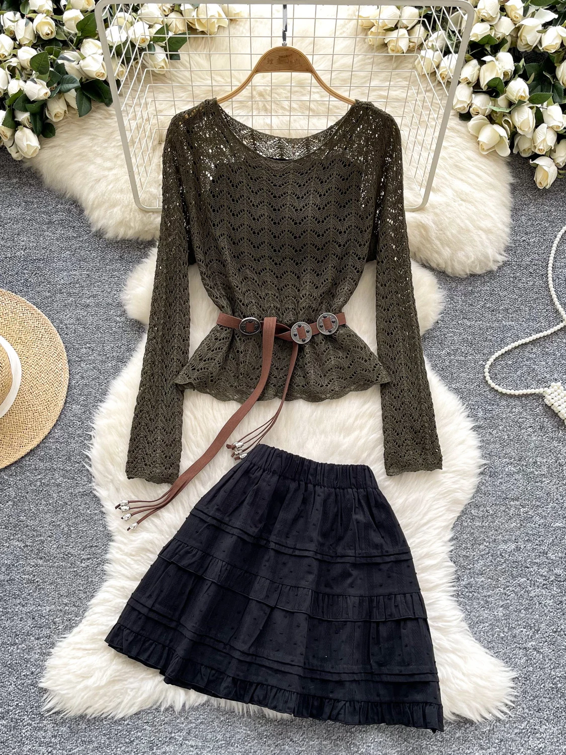 Retro Faionable Knitted Long Sve Hollow out Thin Vest High Waist Skirt Set for Women Summer Vaion Outfit
Retro Faionable Knitted Long Sve Hollow out Thin Vest High Waist Skirt Set for Women Summer Vaion Outfit