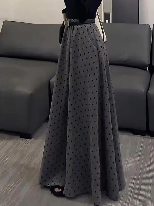 Ретро-юбка в горошек для женщин, весенне-осенняя, уникальный дизайн, длина ниже колена, А-силуэт, для чаепития, повседневная, с высокой талией
Ретро-юбка в горошек для женщин, весенне-осенняя, уникальный дизайн, длина ниже колена, А-силуэт, для чаепития, повседневная, с высокой талией