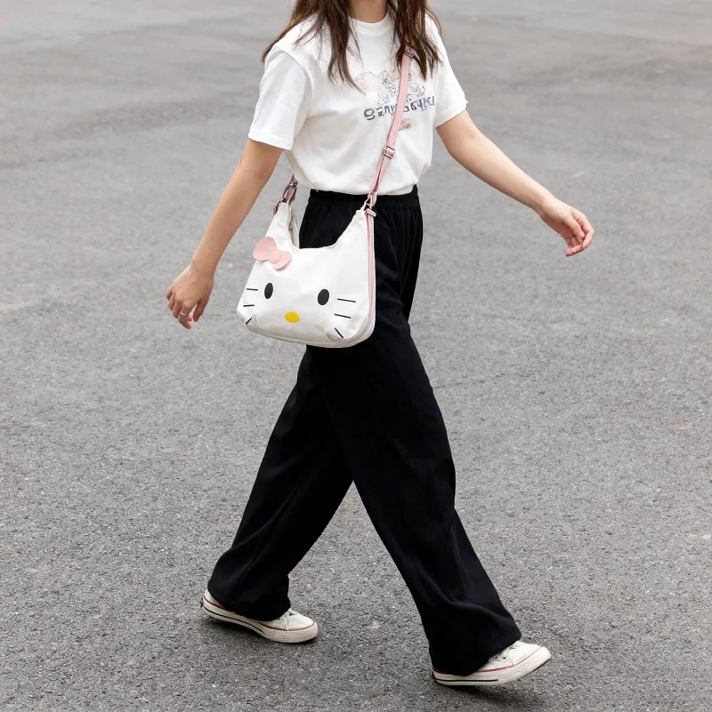 Новая сумка на одно плечо Sanrio Hello Kitty для девочек, как милая сумка на одно плечо с принтом, подарок на день рождения
Новая сумка на одно плечо Sanrio Hello Kitty для девочек, как милая сумка на одно плечо с принтом, подарок на день рождения