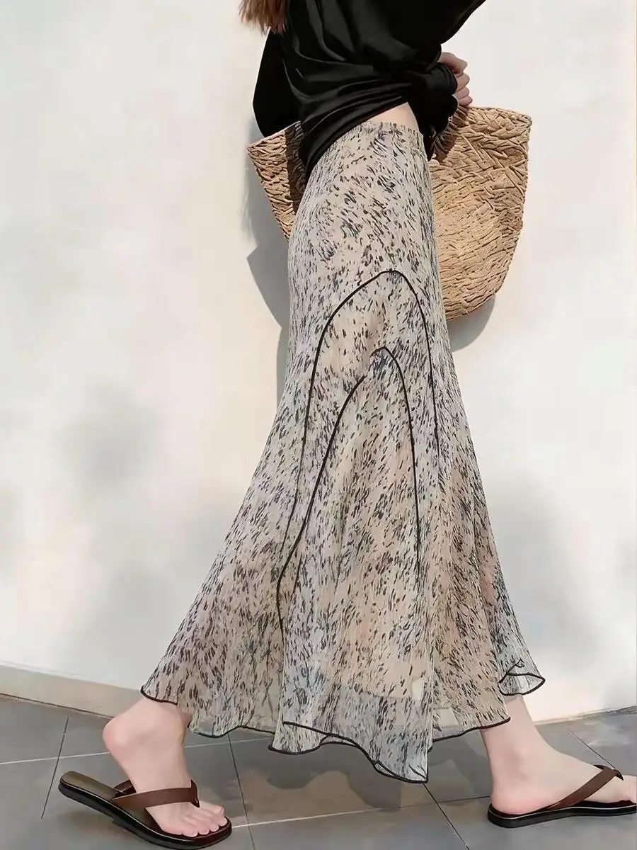 A-Line Midi Skirt Women's Summer High Waist Slim Fit Korean Style Commute Casual Batwing Shape PVC Fabric Skirt
A-Line Midi Skirt Women's Summer High Waist Slim Fit Korean Style Commute Casual Batwing Shape PVC Fabric Skirt