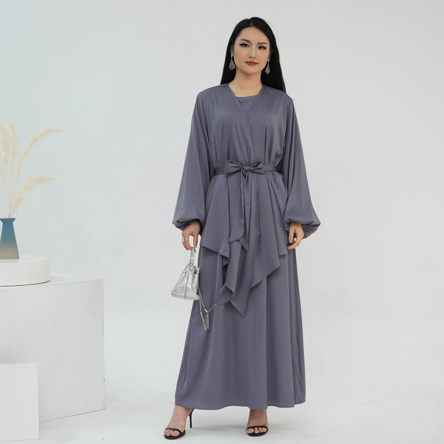 Satin 2 Piece Abaya Dubai Kimono Coat Sleeveless Maxi Dress Suit Set Muslim Prayer Clothes Women Marocain Robe Femme Musulmane
Satin 2 Piece Abaya Dubai Kimono Coat Sleeveless Maxi Dress Suit Set Muslim Prayer Clothes Women Marocain Robe Femme Musulmane