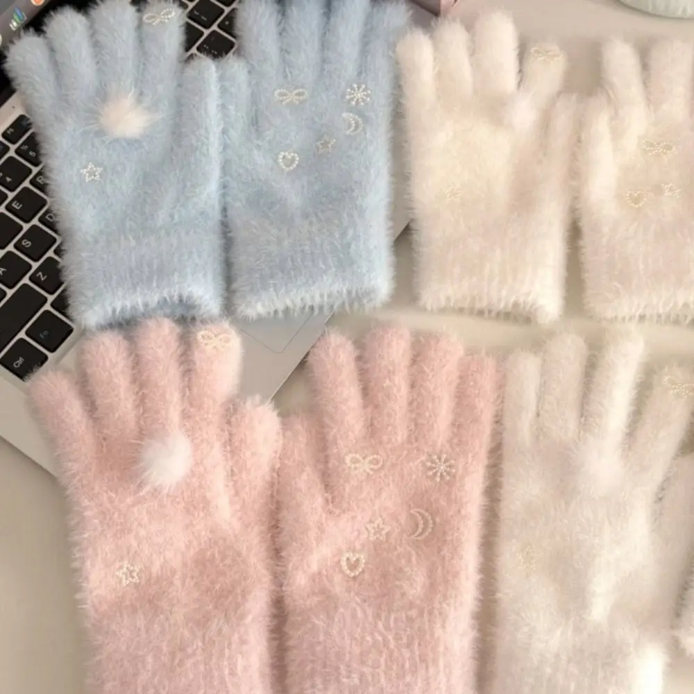 Портативные теплые перчатки со снежным мячом, эластичные варежки в корейском стиле, мягкие лыжные перчатки с героями мультфильмов, уличные
Портативные теплые перчатки со снежным мячом, эластичные варежки в корейском стиле, мягкие лыжные перчатки с героями мультфильмов, уличные