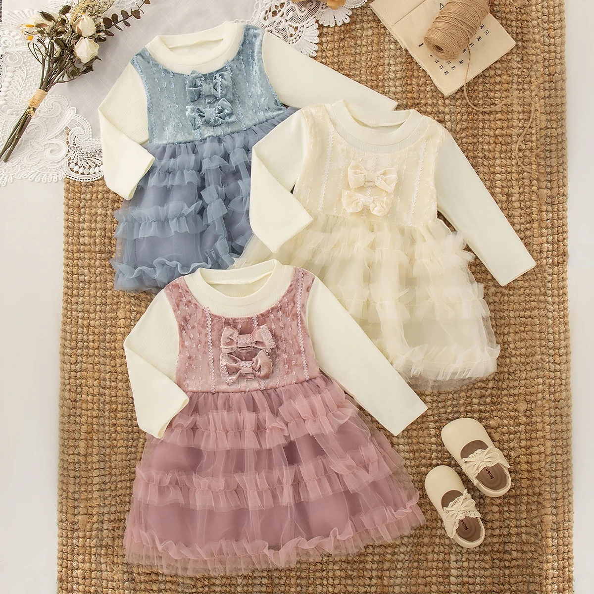 Элегантное свадебное платье для девочек, пышное платье принцессы с белым бантом и длинными рукавами, весенне-осеннее платье для маленьких девочек
Элегантное свадебное платье для девочек, пышное платье принцессы с белым бантом и длинными рукавами, весенне-осеннее платье для маленьких девочек