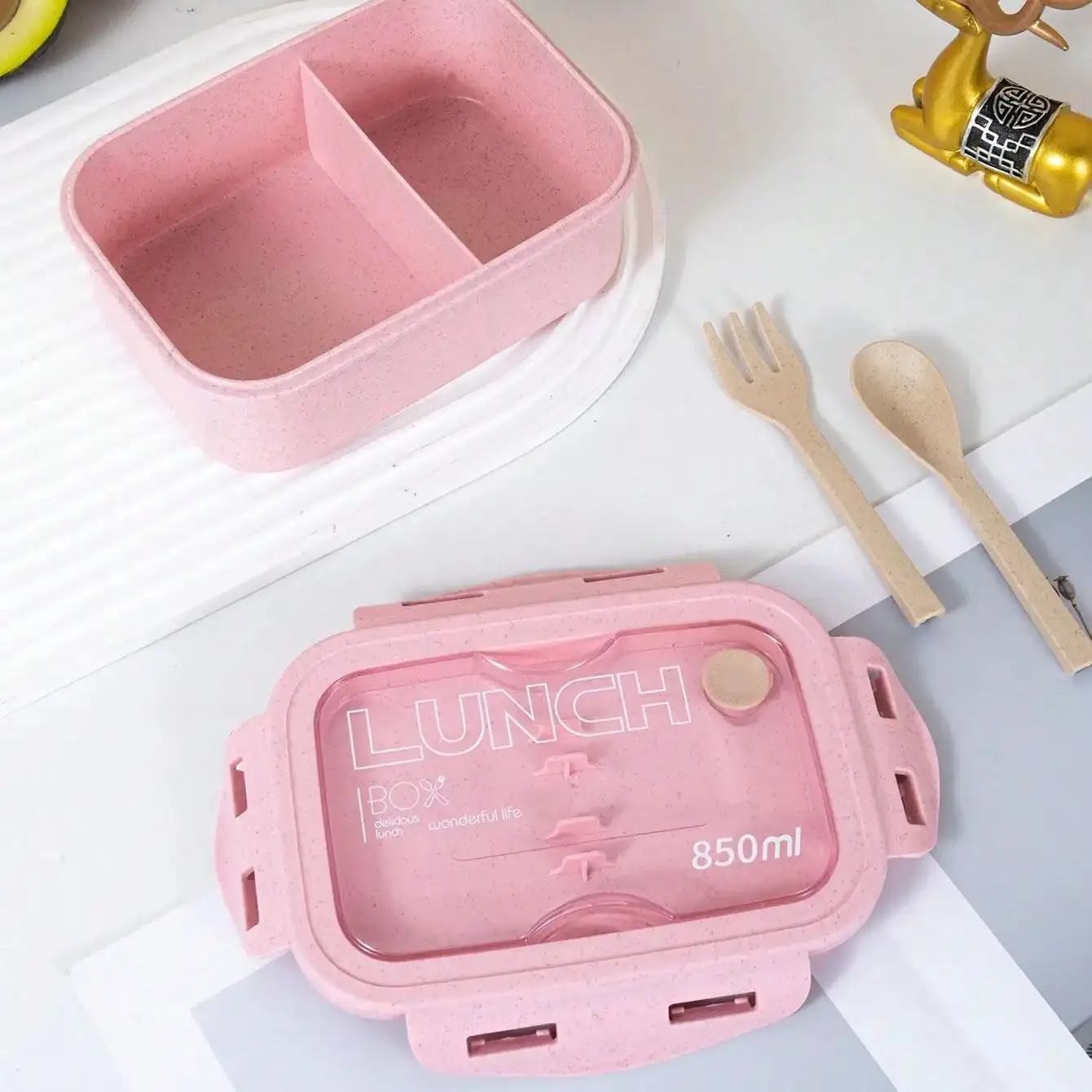 1pc lunch box, lunch box, office worker's day solid color square shaped, sealed with tableware, microwave oven meal box
1pc lunch box, lunch box, office worker's day solid color square shaped, sealed with tableware, microwave oven meal box