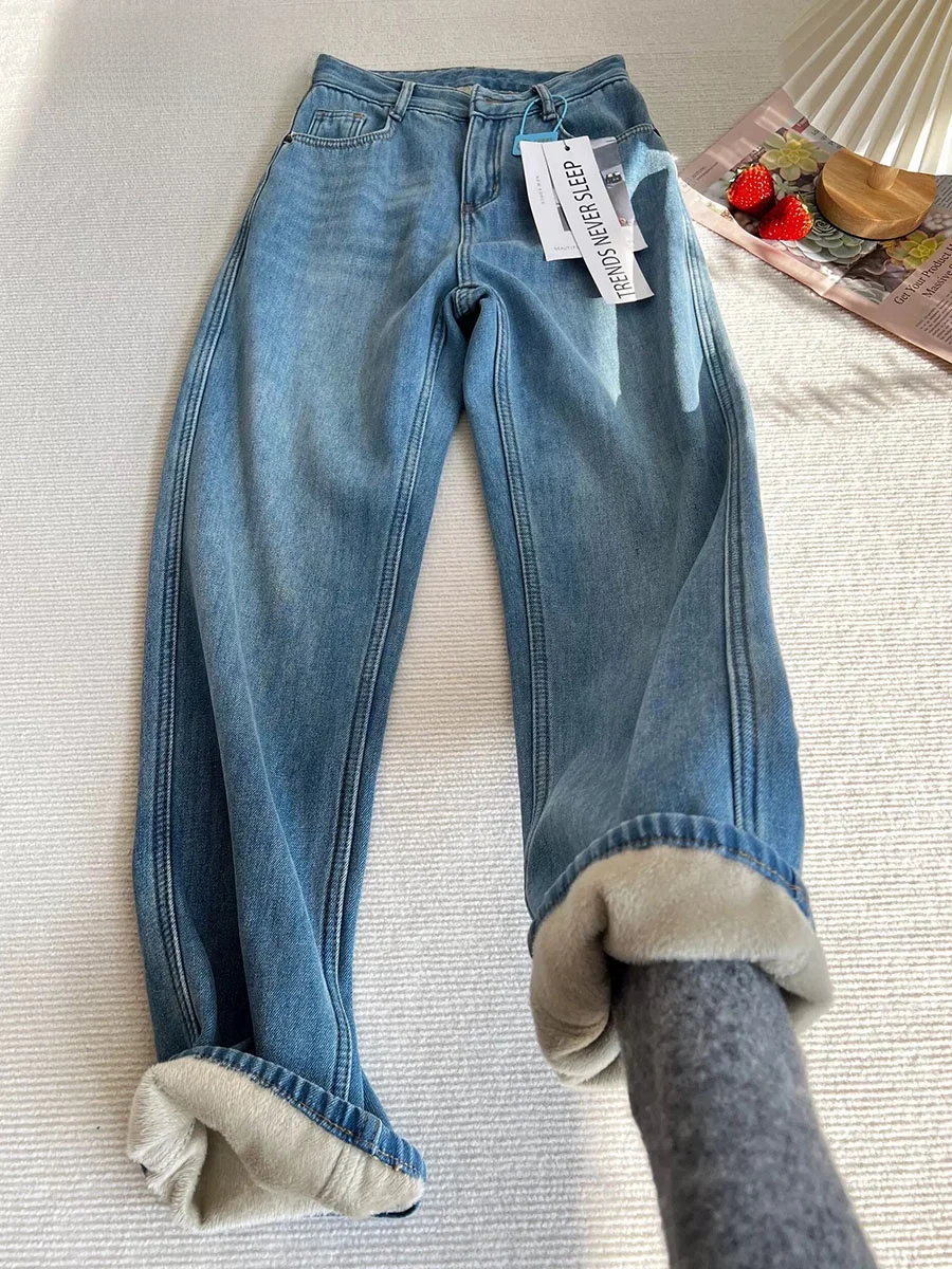 Slim Fit High Waist Fleece Lined Straight Leg Jeans Women's Winter Fashion Vintage Washed Denim Pants Wide Leg Trousers
Slim Fit High Waist Fleece Lined Straight Leg Jeans Women's Winter Fashion Vintage Washed Denim Pants Wide Leg Trousers