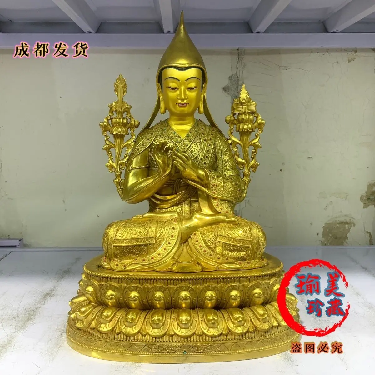 Статуя Будды Zong Kaba из чистой меди, украшение для фотографий, 15 дюймов, 47 см, Будда Gaozong Kaba, инкрустированная драгоценными камнями
Статуя Будды Zong Kaba из чистой меди, украшение для фотографий, 15 дюймов, 47 см, Будда Gaozong Kaba, инкрустированная драгоценными камнями