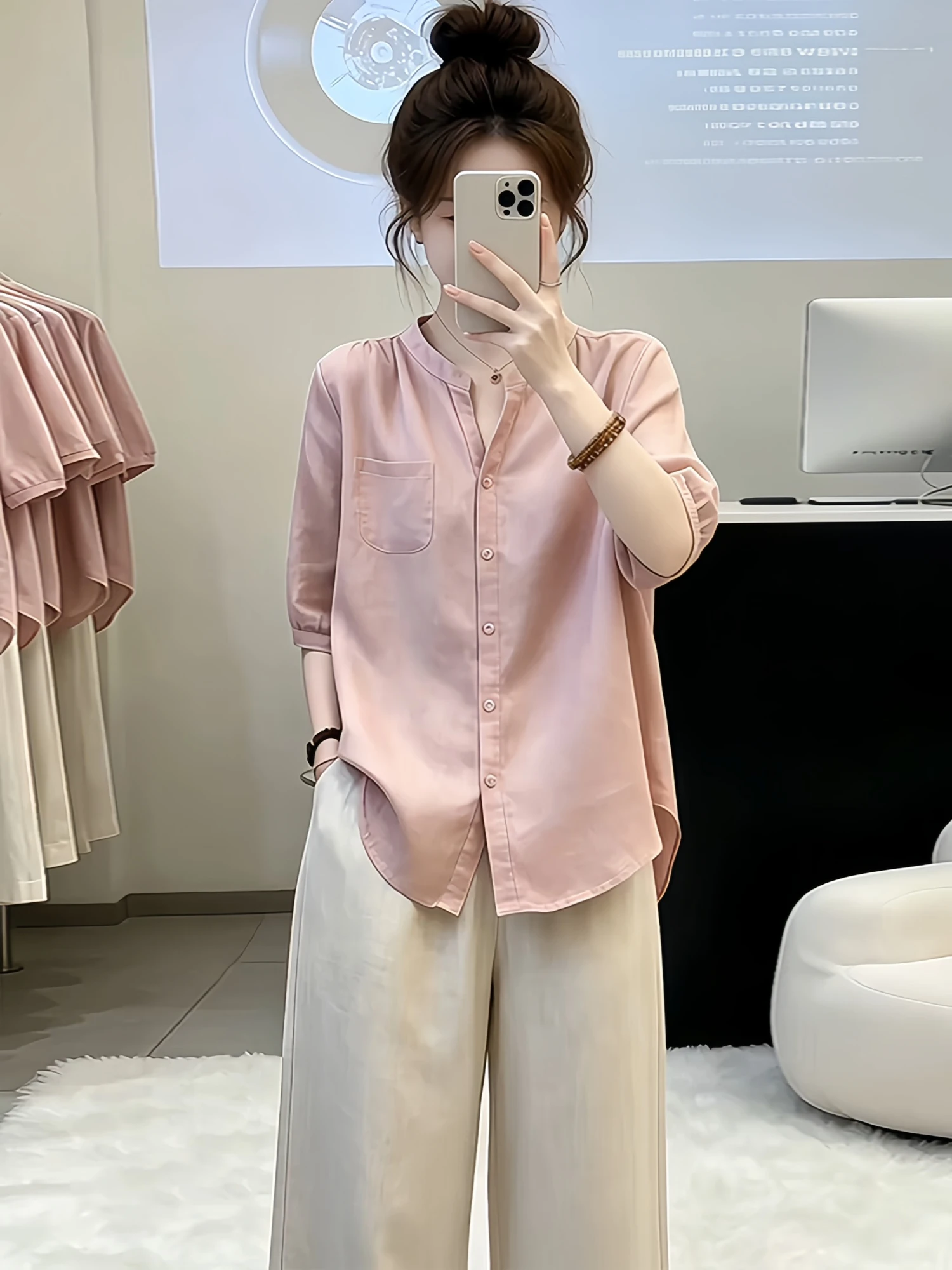 Casual Loose Women's Shirt Summer 2026 V-Neck Short Sleeve Breathable Fashion Top Pure Color Versatile Artistic Relaxing Style
Casual Loose Women's Shirt Summer 2026 V-Neck Short Sleeve Breathable Fashion Top Pure Color Versatile Artistic Relaxing Style