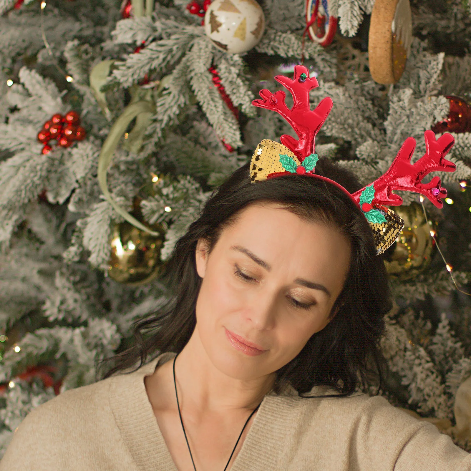 2 pcs Glow Reindeer Antlers Headband Lightweight Holiday Hair Accessory For Christmas Party Kids Adults Animal Xmas Hairband
2 pcs Glow Reindeer Antlers Headband Lightweight Holiday Hair Accessory For Christmas Party Kids Adults Animal Xmas Hairband