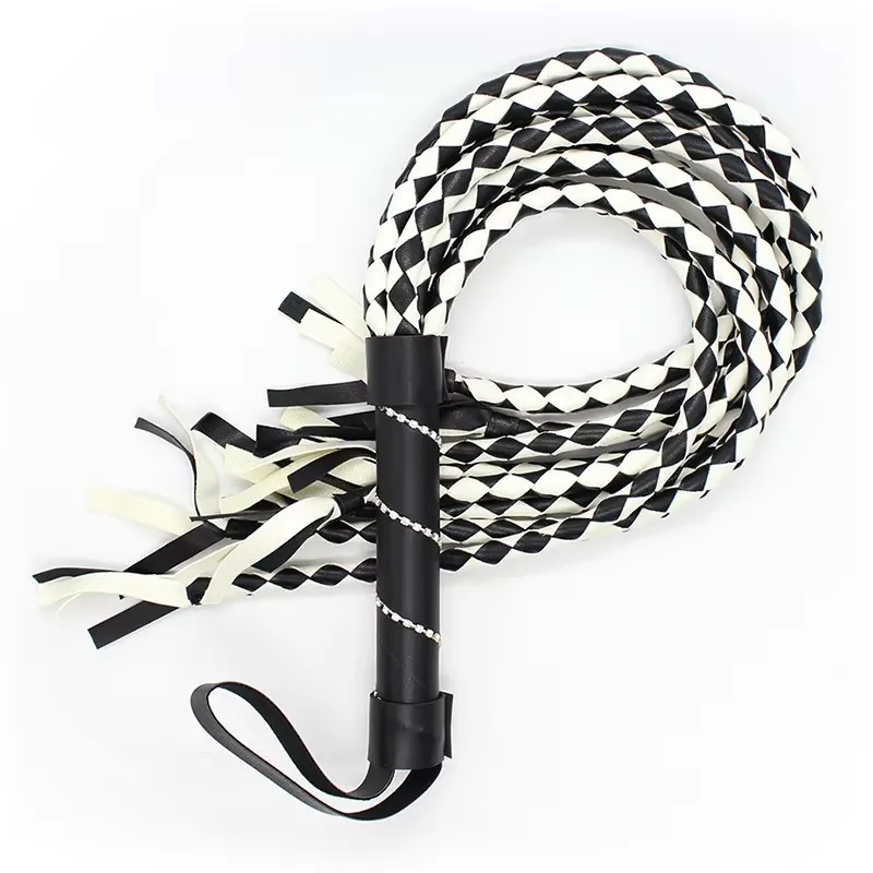 71CM High-Quality PU Leather Dreadlock Horse Whip With Handle Flogger Equestrian Whips Teaching Training Riding Whips
71CM High-Quality PU Leather Dreadlock Horse Whip With Handle Flogger Equestrian Whips Teaching Training Riding Whips