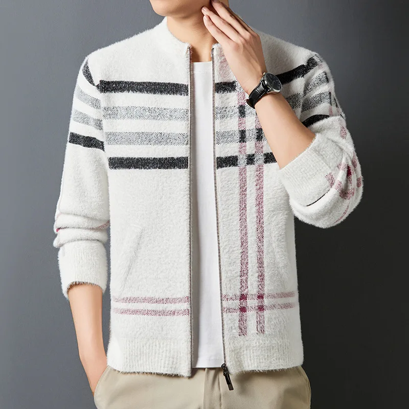 Men's Fuzzy Plaid Knit Cardigan Zip-Up Casual Stand Collar Sweater Jacket with Front Pockets Soft Fleece Like Fabric for Winter
Men's Fuzzy Plaid Knit Cardigan Zip-Up Casual Stand Collar Sweater Jacket with Front Pockets Soft Fleece Like Fabric for Winter