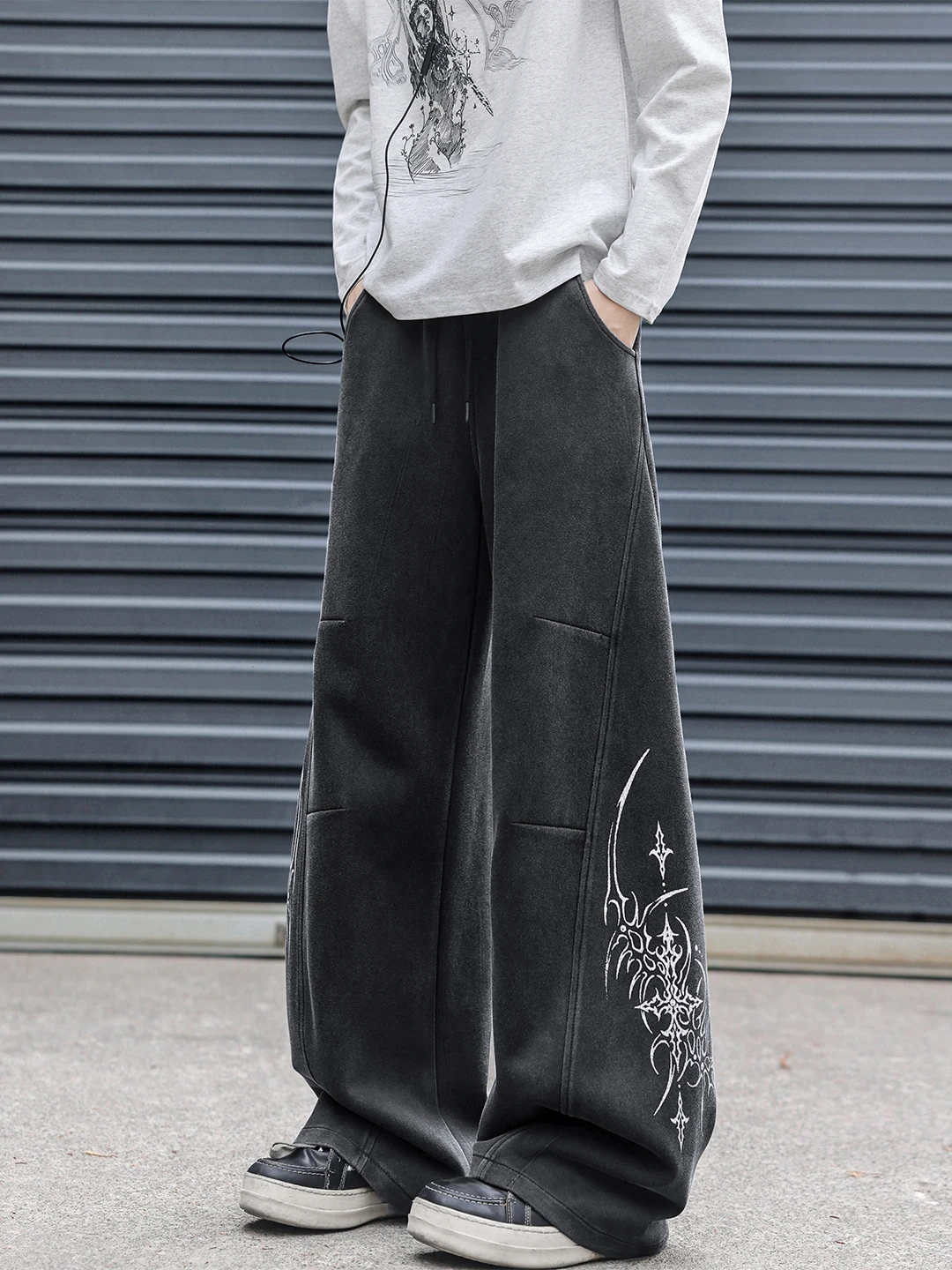 Мужские спортивные брюки-джоггеры Heavyweight Hiphop: весенние, американские, трендовые, с принтом, широкие, свободного кроя, повседневные
Мужские спортивные брюки-джоггеры Heavyweight Hiphop: весенние, американские, трендовые, с принтом, широкие, свободного кроя, повседневные