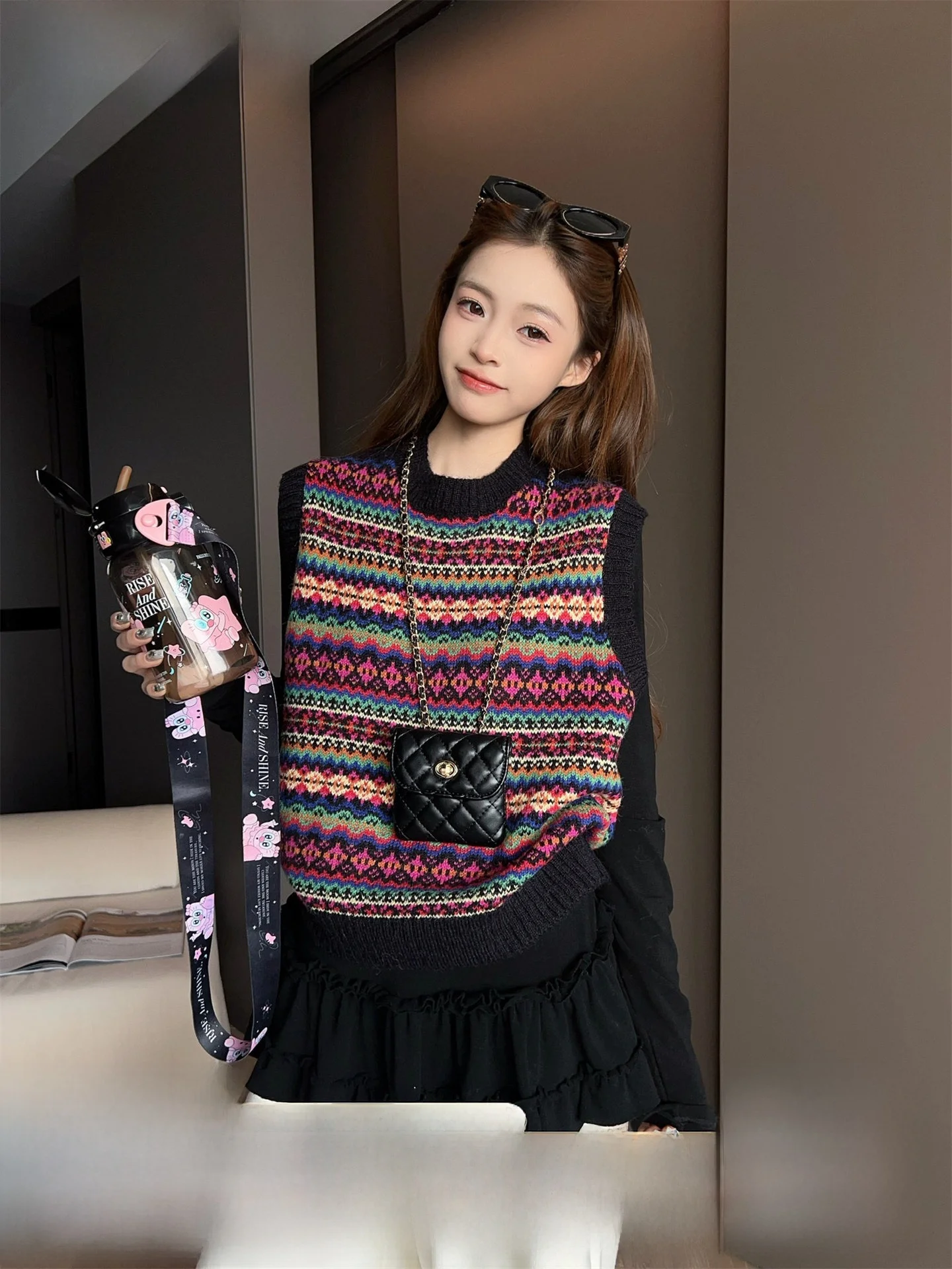 Retro Knitted Vest Women's Spring Fashion 2026 Slimming Casual Versatile Top Trendy round Neck Sleeveless Inner Wear
Retro Knitted Vest Women's Spring Fashion 2026 Slimming Casual Versatile Top Trendy round Neck Sleeveless Inner Wear