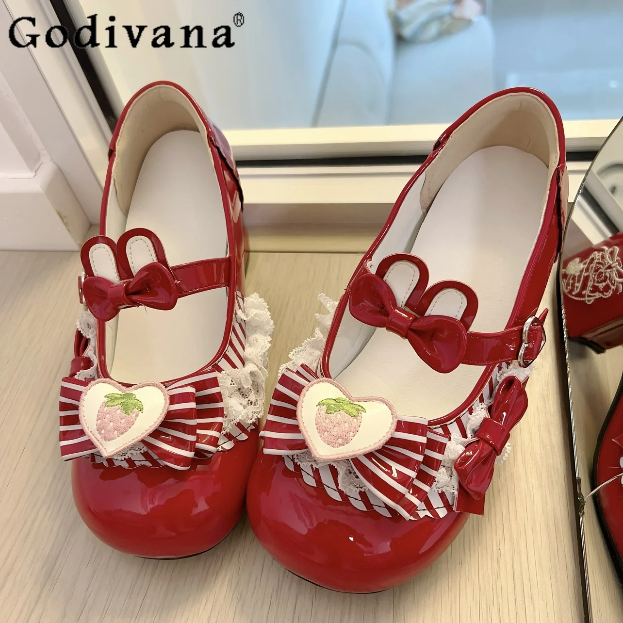 Sweet Girl Original Japanese Lolita High Heels Round Head Thick Heels Cartoon Cute Rabbit Ears Jk Uniform Versatile Single Shoes
Sweet Girl Original Japanese Lolita High Heels Round Head Thick Heels Cartoon Cute Rabbit Ears Jk Uniform Versatile Single Shoes