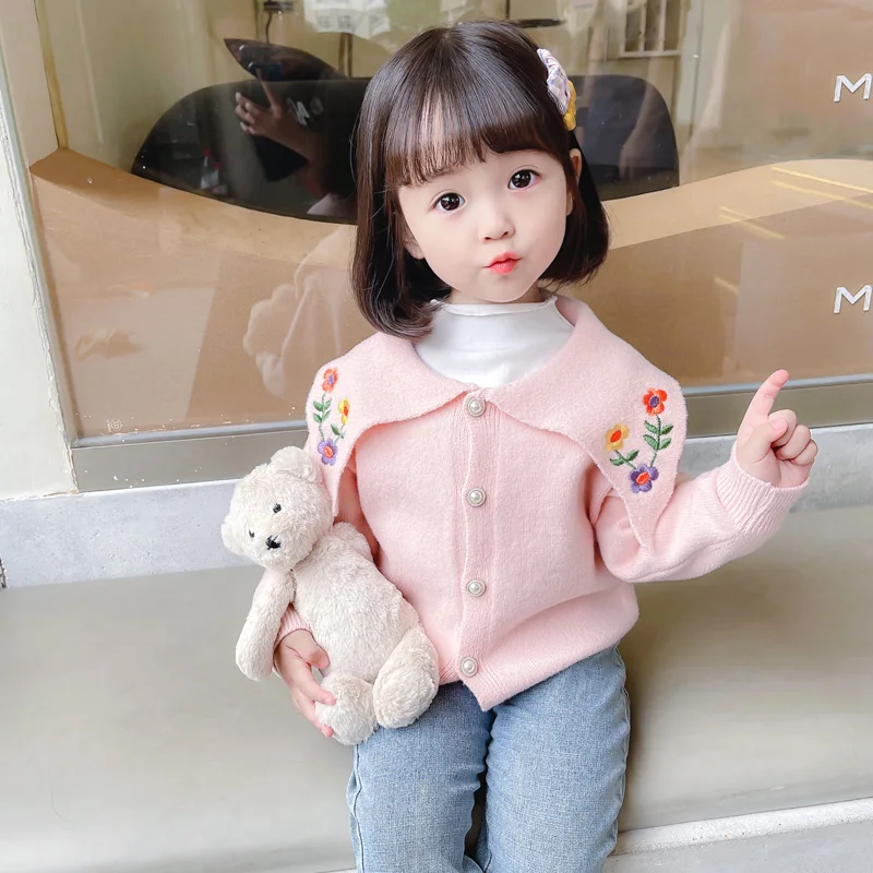 Embroidered Girls Sweater 2022 New Fashion Design Kids Knitwear Factory Cheap Sale Baby Knitted Jacket Cardigan Spring Autumn
Embroidered Girls Sweater 2022 New Fashion Design Kids Knitwear Factory Cheap Sale Baby Knitted Jacket Cardigan Spring Autumn
