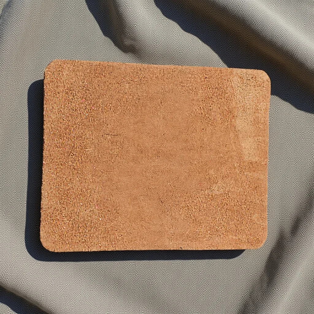 1Pcs Wear-Resistant Cowhide Anti-Skid Pad for Pipa Guitar Non-Slip Mat Instrument Fixing Accessory Practice Performance Reliable
1Pcs Wear-Resistant Cowhide Anti-Skid Pad for Pipa Guitar Non-Slip Mat Instrument Fixing Accessory Practice Performance Reliable
