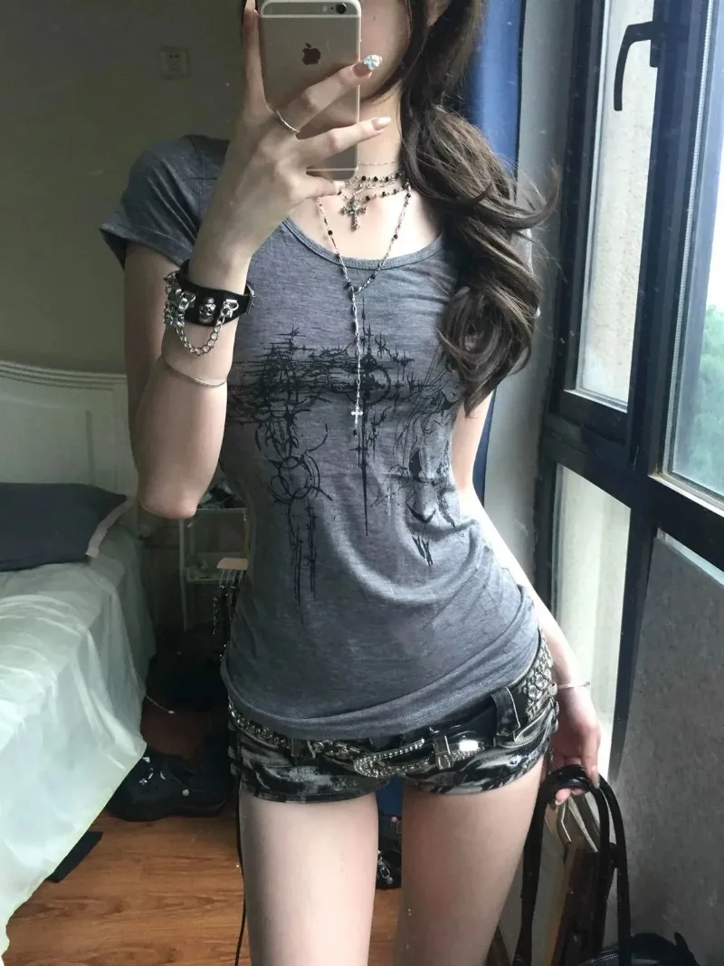 Women's Tee Shirt Summer Gothic Print T-Shirt Short Sleeve Slim Fit Graphic Tops 2000s Grunge E-girls Korean Style Streetwear
Women's Tee Shirt Summer Gothic Print T-Shirt Short Sleeve Slim Fit Graphic Tops 2000s Grunge E-girls Korean Style Streetwear