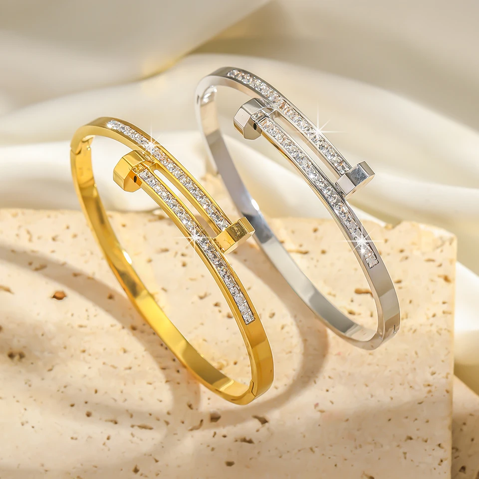 UILZ 1Pcs Stainless Steel Double-ended Bracelet Zircon Inlaid Gold color Bracelet for Women Classic Daily Wear Fashion Jewelry
UILZ 1Pcs Stainless Steel Double-ended Bracelet Zircon Inlaid Gold color Bracelet for Women Classic Daily Wear Fashion Jewelry
