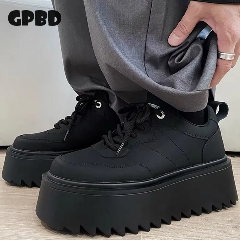 GPBD Derby Shoes Basic Men 2025 Spring New Solid Color Cross Strap High Street Model Casual Black Height-raising Shoes
GPBD Derby Shoes Basic Men 2025 Spring New Solid Color Cross Strap High Street Model Casual Black Height-raising Shoes