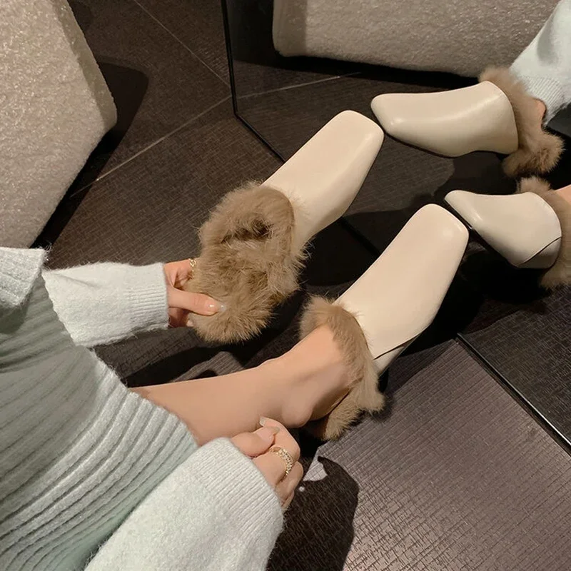 NEW Winter Slippers Split Leather Shoes for Women Square Toe Low Heel Shoe Cover Toe Slingback Women Mules Rabbit Hair Slippers
NEW Winter Slippers Split Leather Shoes for Women Square Toe Low Heel Shoe Cover Toe Slingback Women Mules Rabbit Hair Slippers