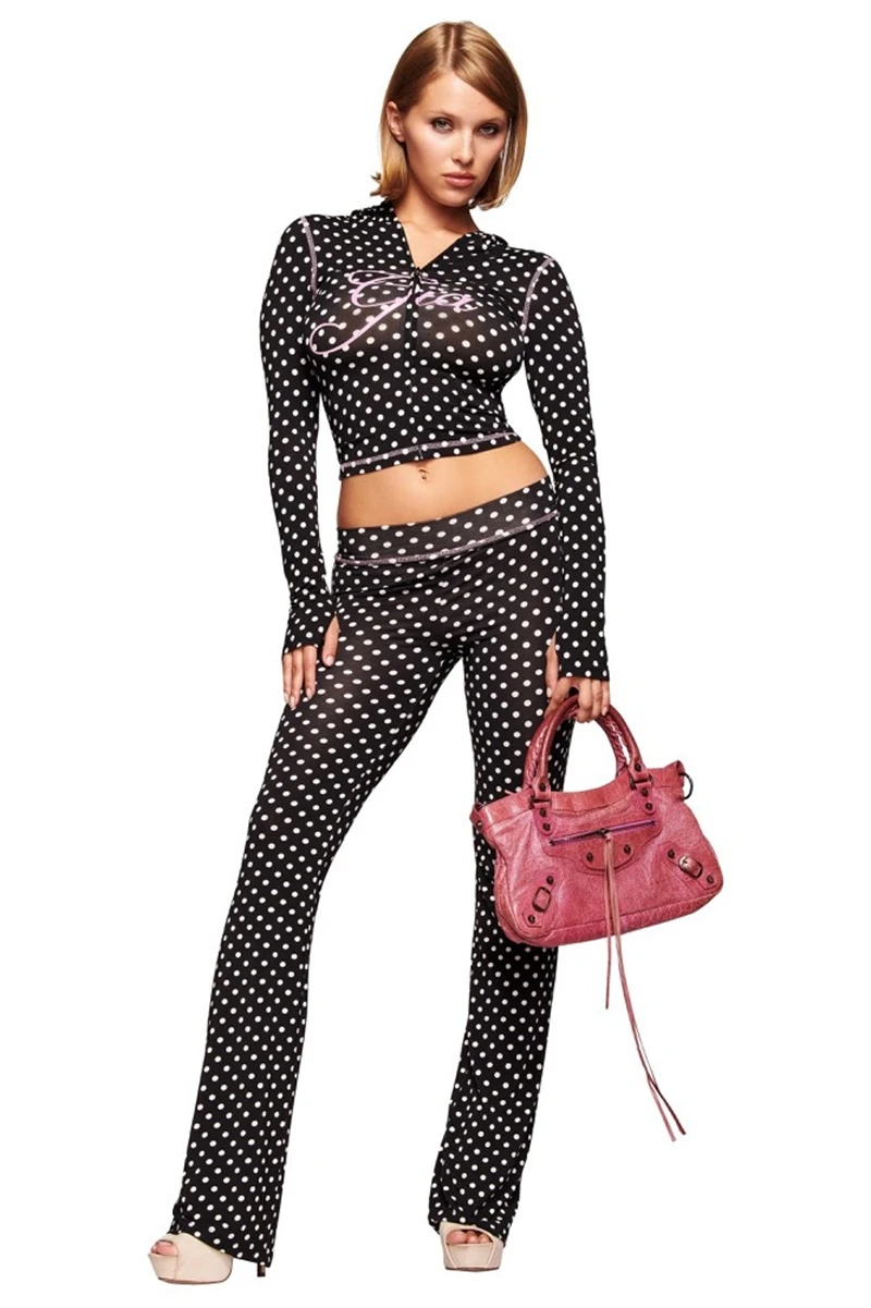 STYLISH LADY Polka Dots Letter Printed Sports 2 Piece Set Women Hooded Sweatshirt and Pant Suits 2025 Autumn Fitness Tracksuits
STYLISH LADY Polka Dots Letter Printed Sports 2 Piece Set Women Hooded Sweatshirt and Pant Suits 2025 Autumn Fitness Tracksuits